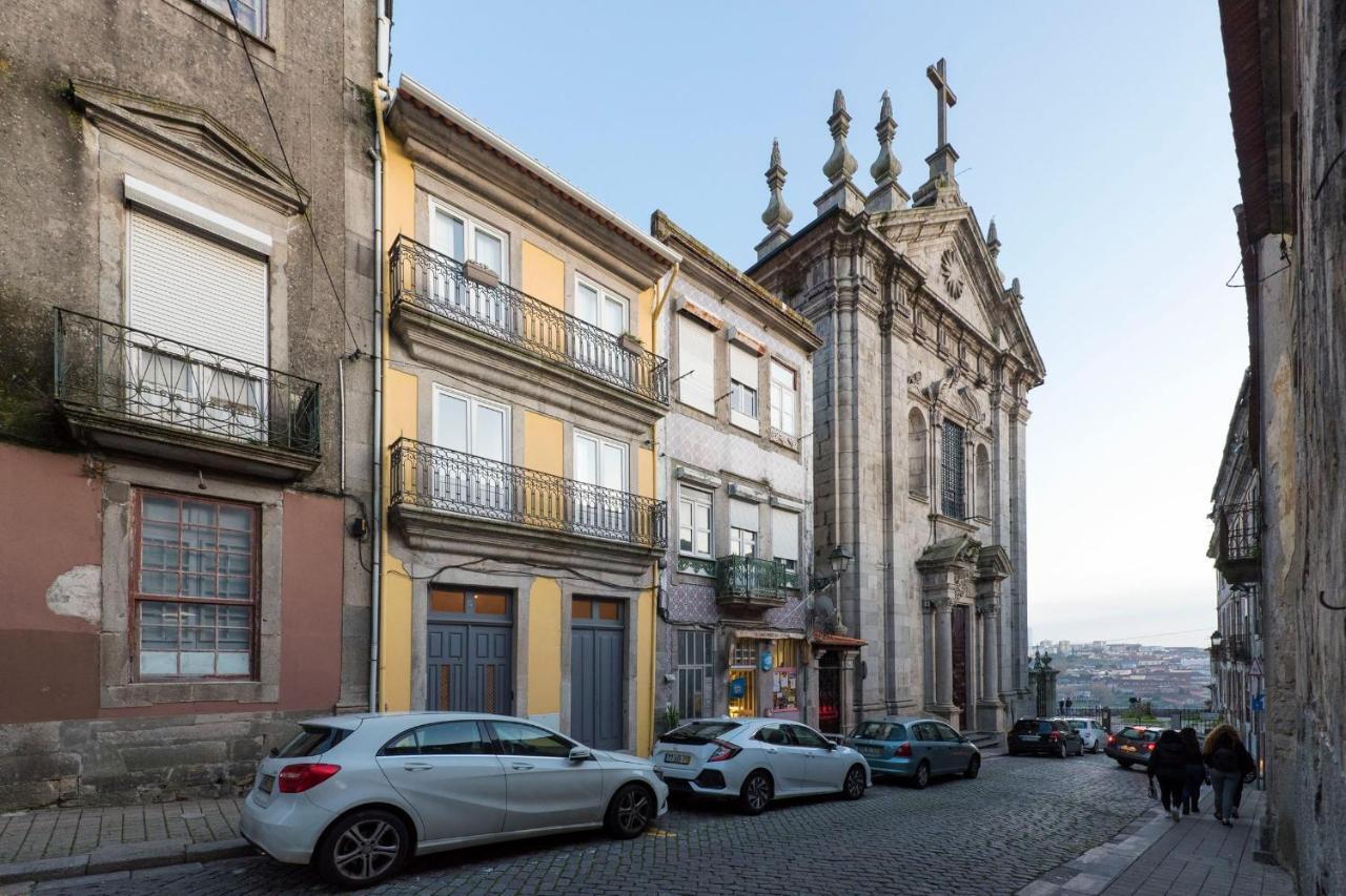 Lovelystay - Porto Peaceful Living W/ Backyard Luaran gambar