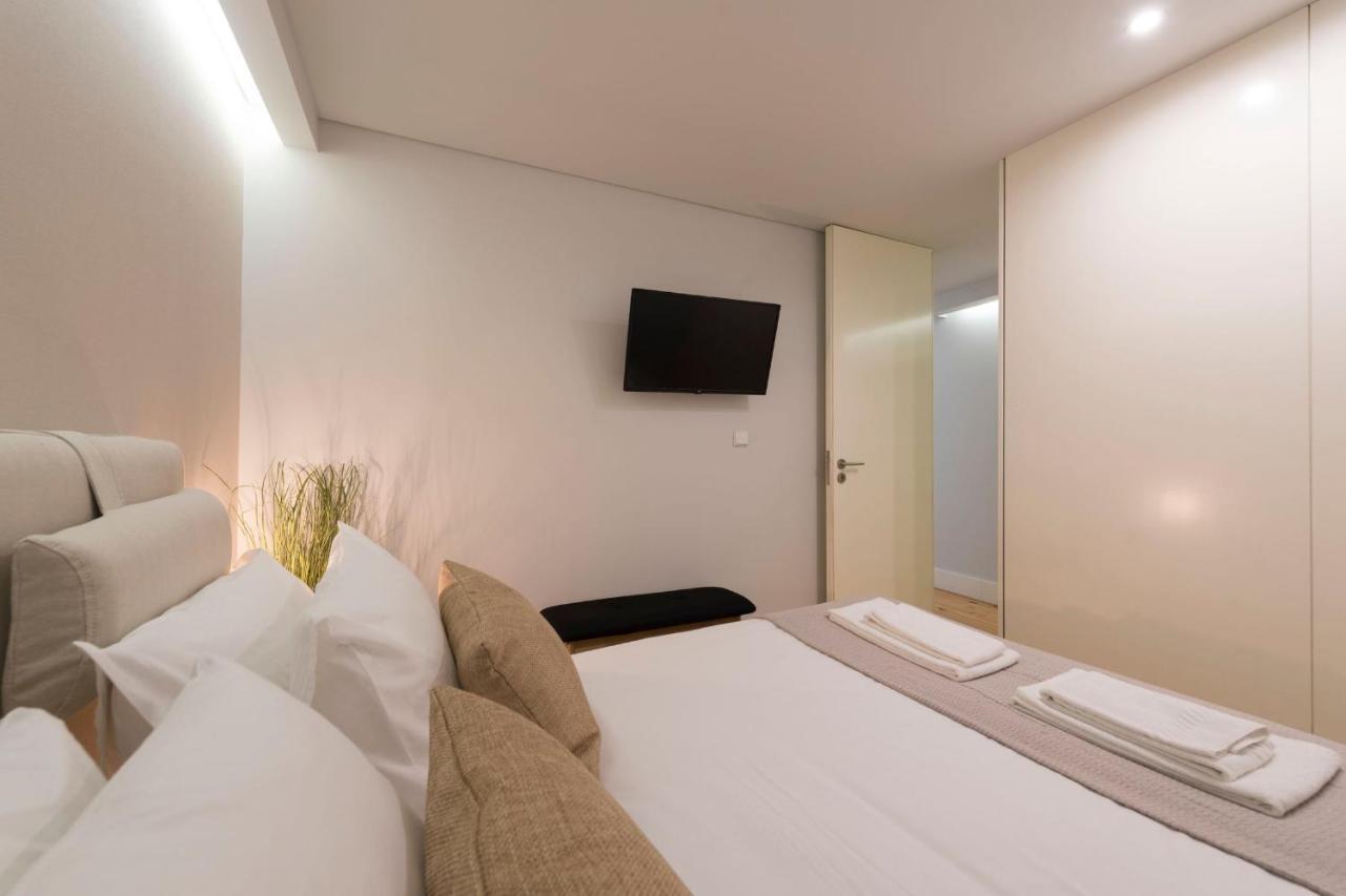 Lovelystay - Porto Peaceful Living W/ Backyard Luaran gambar