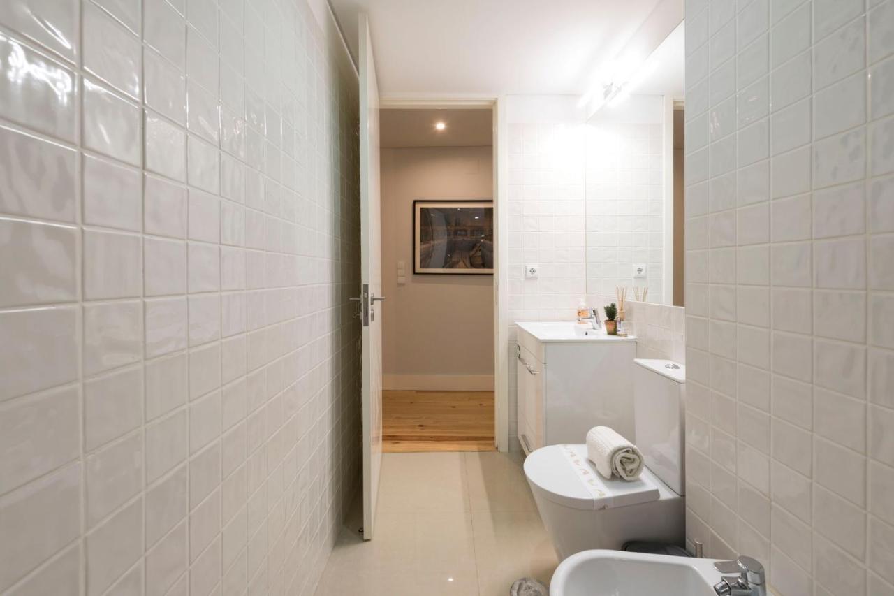 Lovelystay - Porto Peaceful Living W/ Backyard Luaran gambar